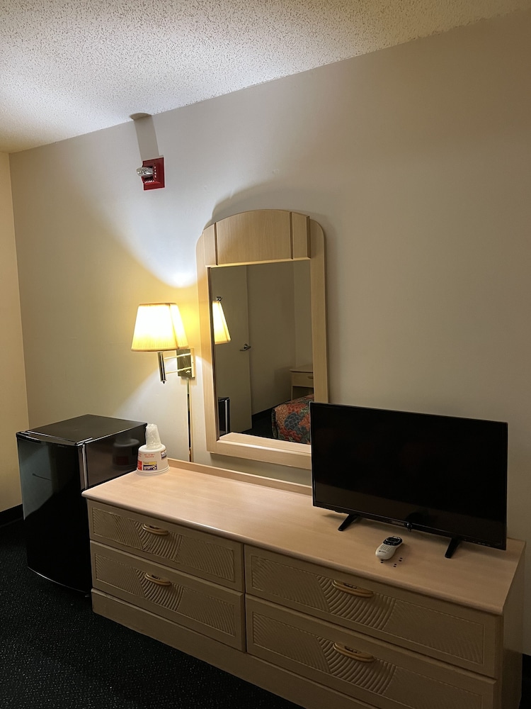 Garden Inn & Suites 31/53