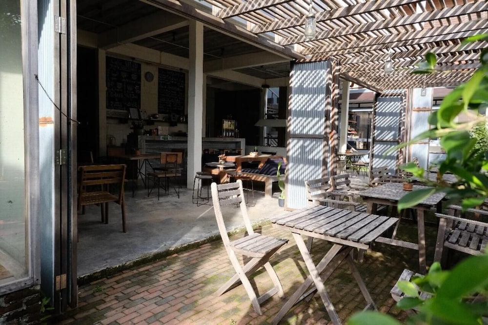 Samatha Bed & Breakfast 17/21