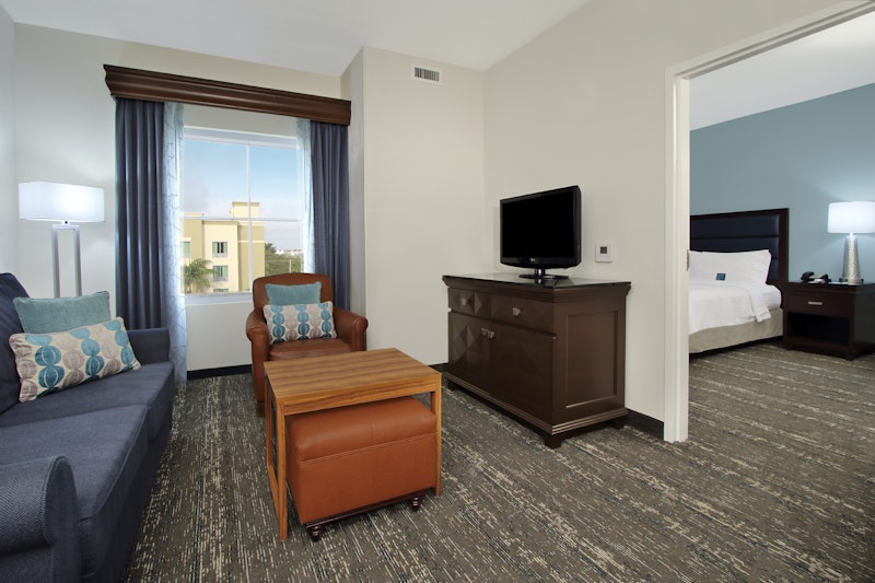 HOMEWOOD SUITES BY HILTON MIAMI - AIRPORT WEST 21/40
