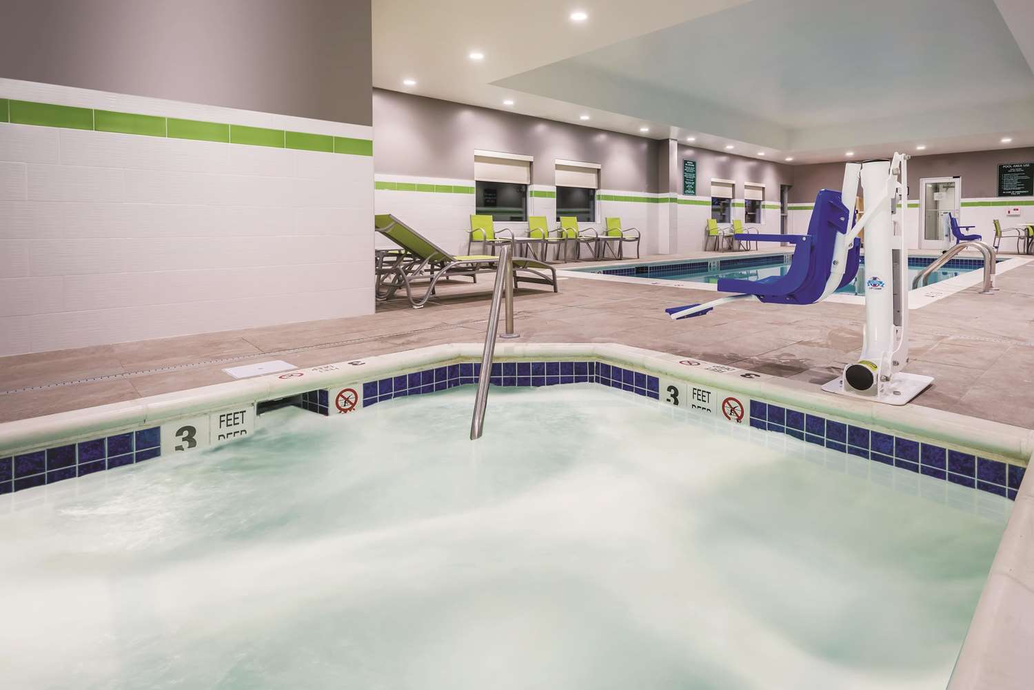 La Quinta Inn And Suites By Wyndham Clifton Park 9/21