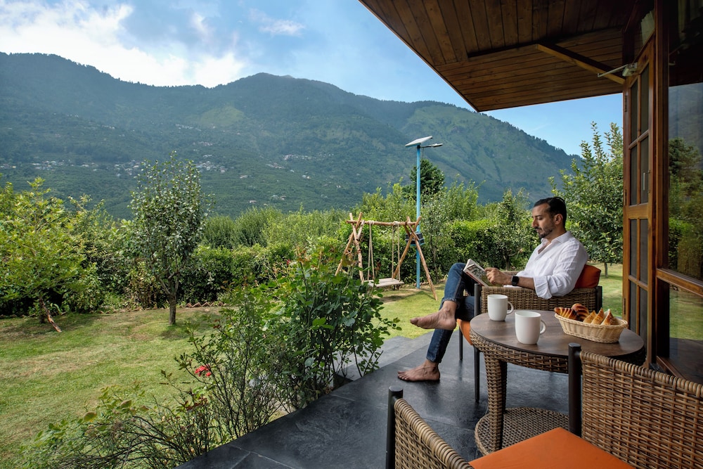 Larisa Resort Manali 85/114