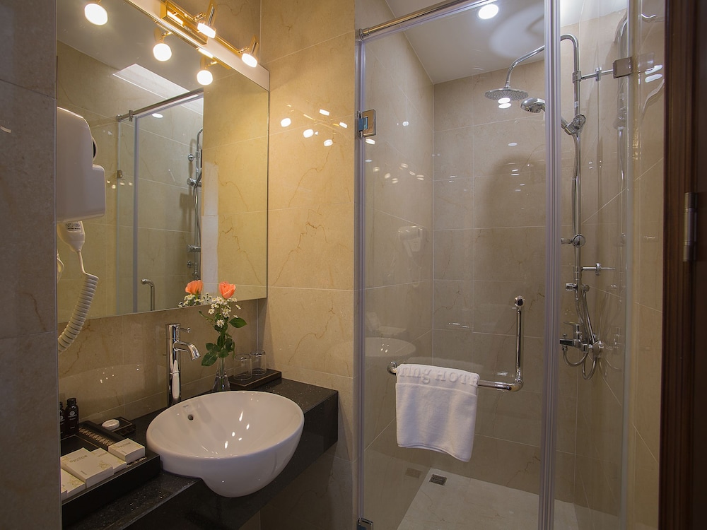 Spring Hotel Hanoi 12/62