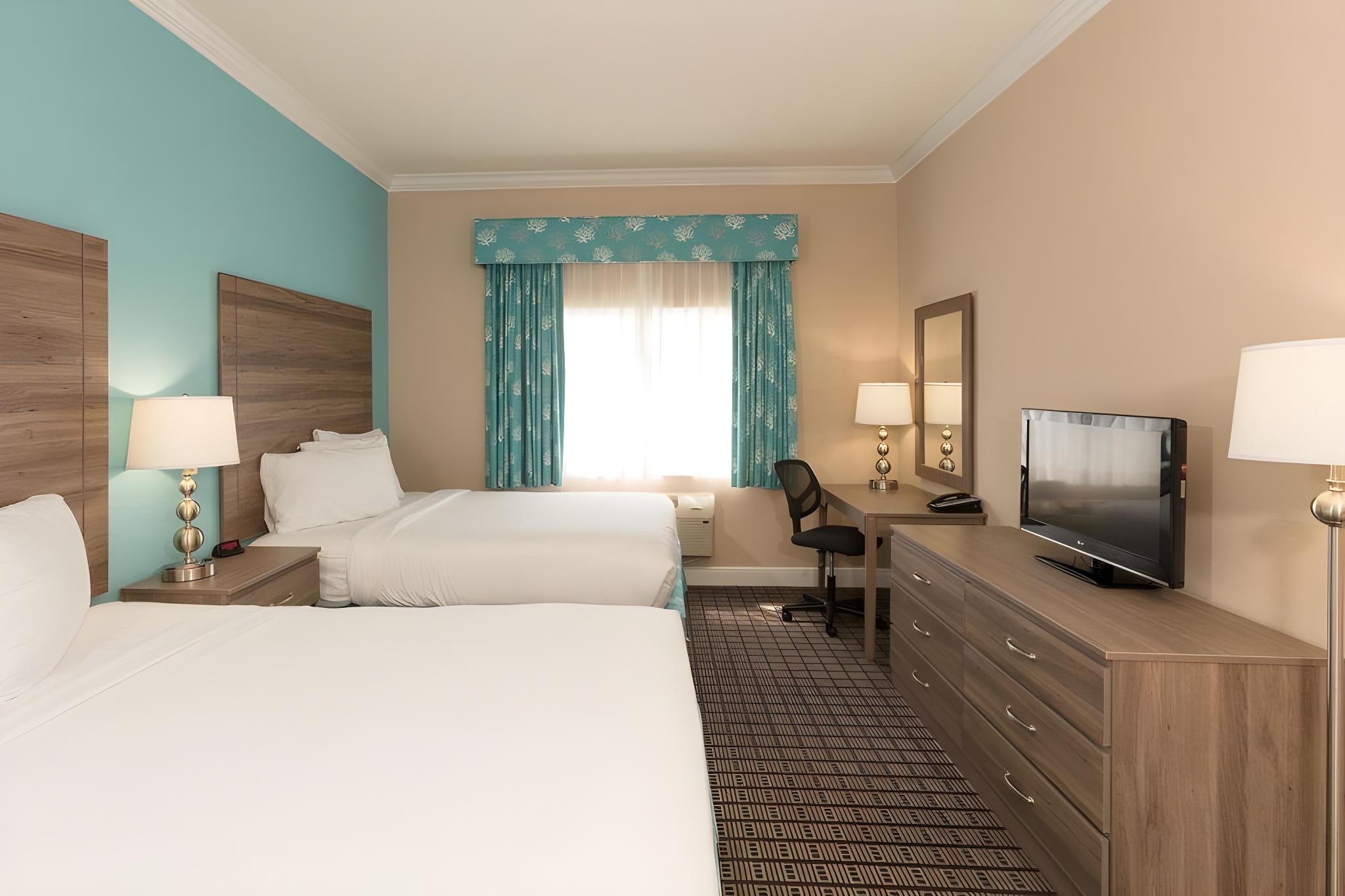 Premium, 2 Double Beds, Partial Sea View