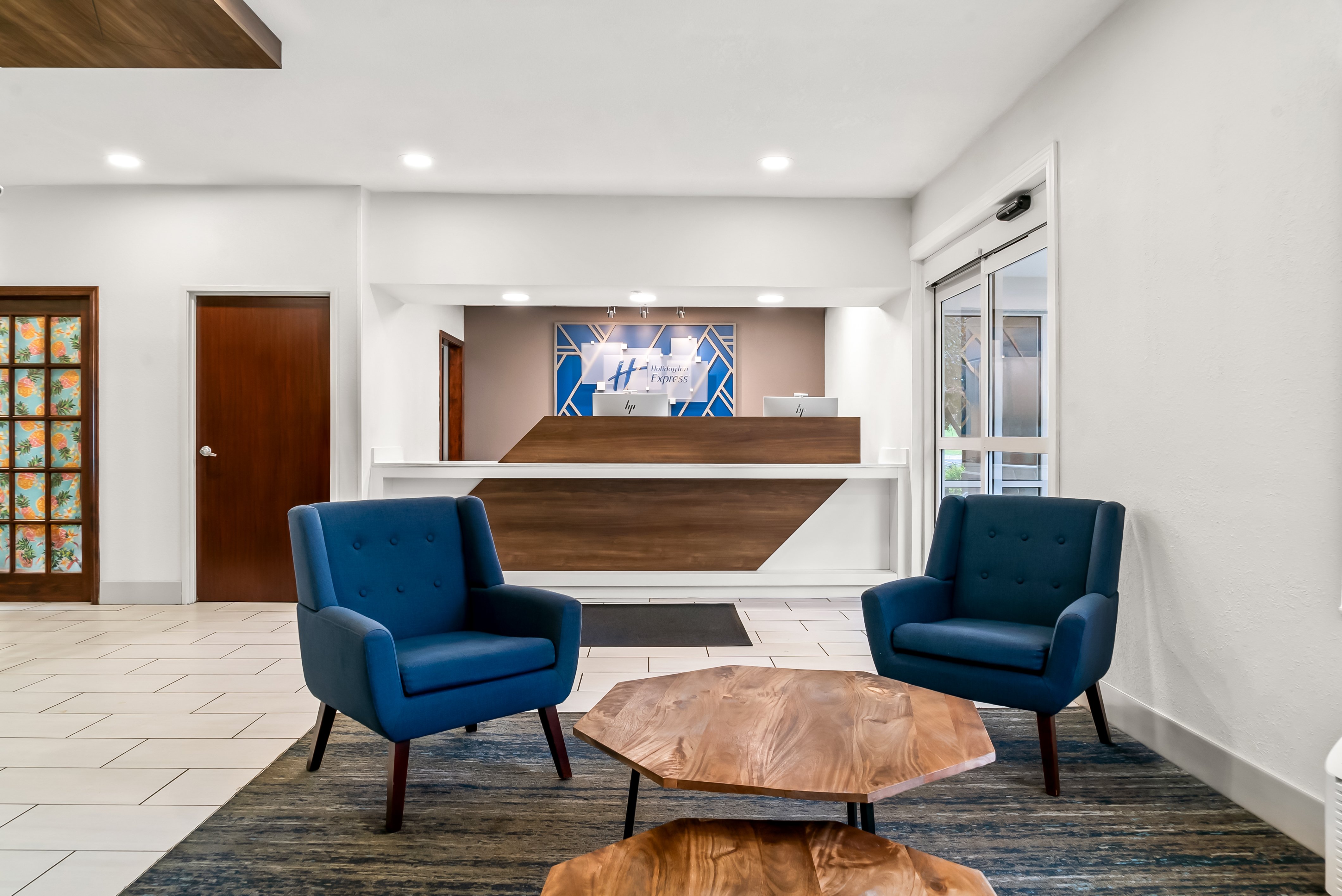 Holiday Inn Express Lapeer 46/71