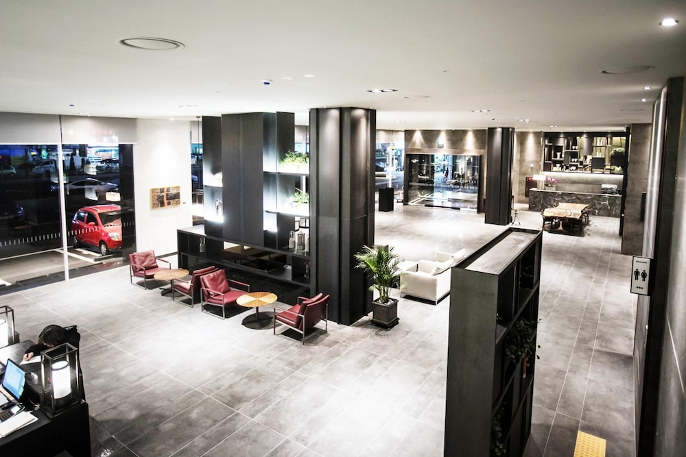 Sky View Hotel 38/56