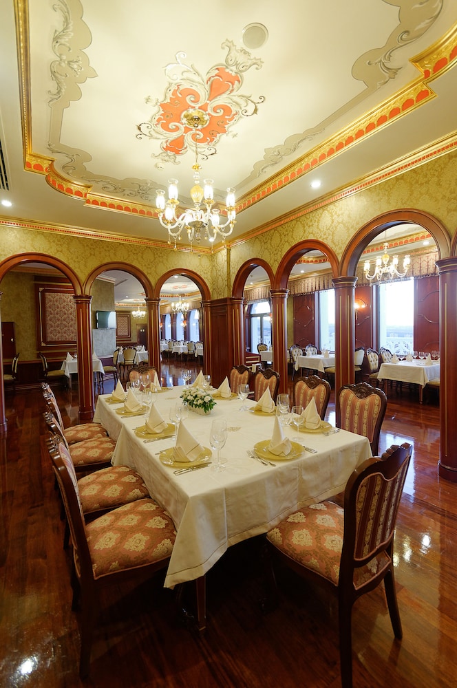MEYRA PALACE 60/69