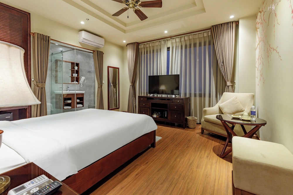 Le Grand Hanoi Hotel - The Oriental 8/24
