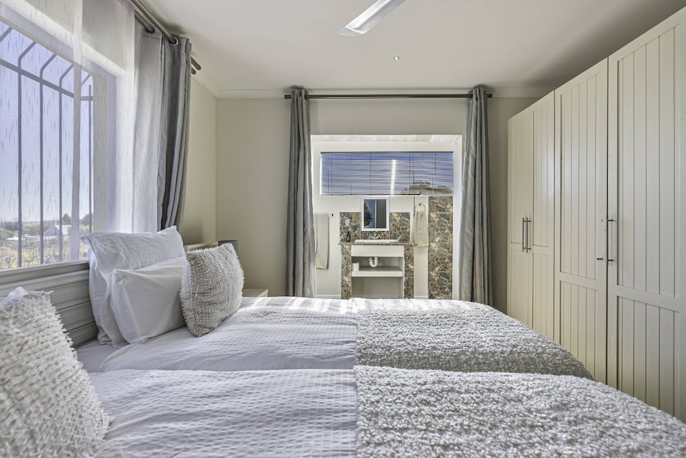 COMFORT, DOUBLE BED
