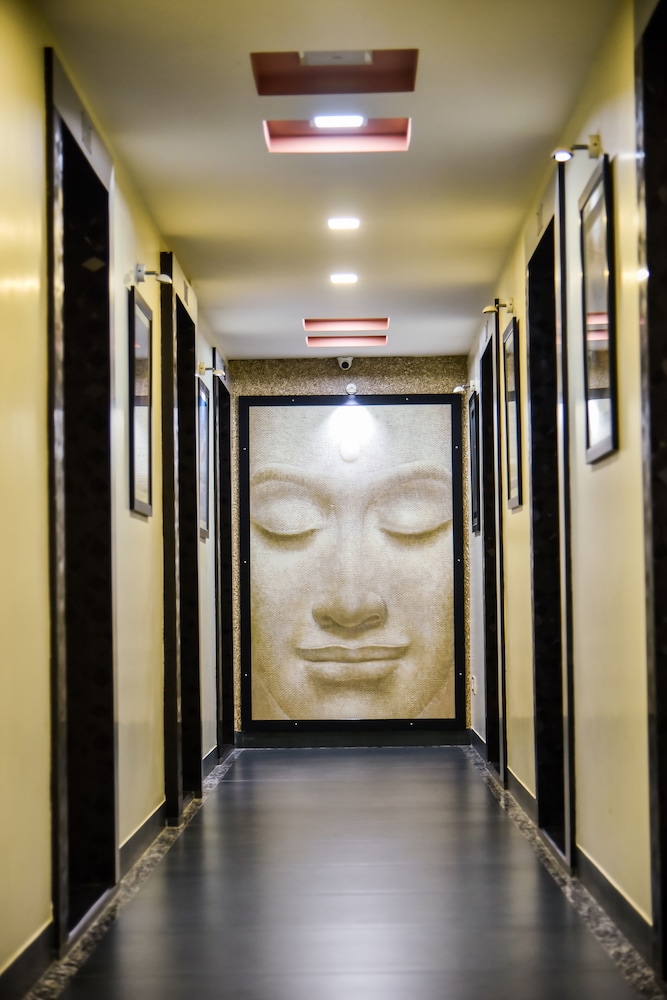 Hotel Tulsi 17/38