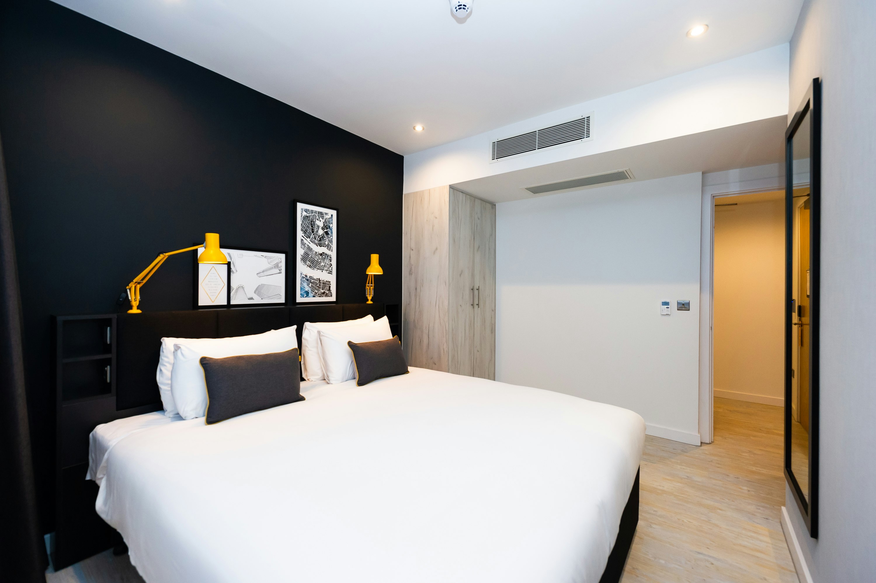 1 Bedroom, Apartment