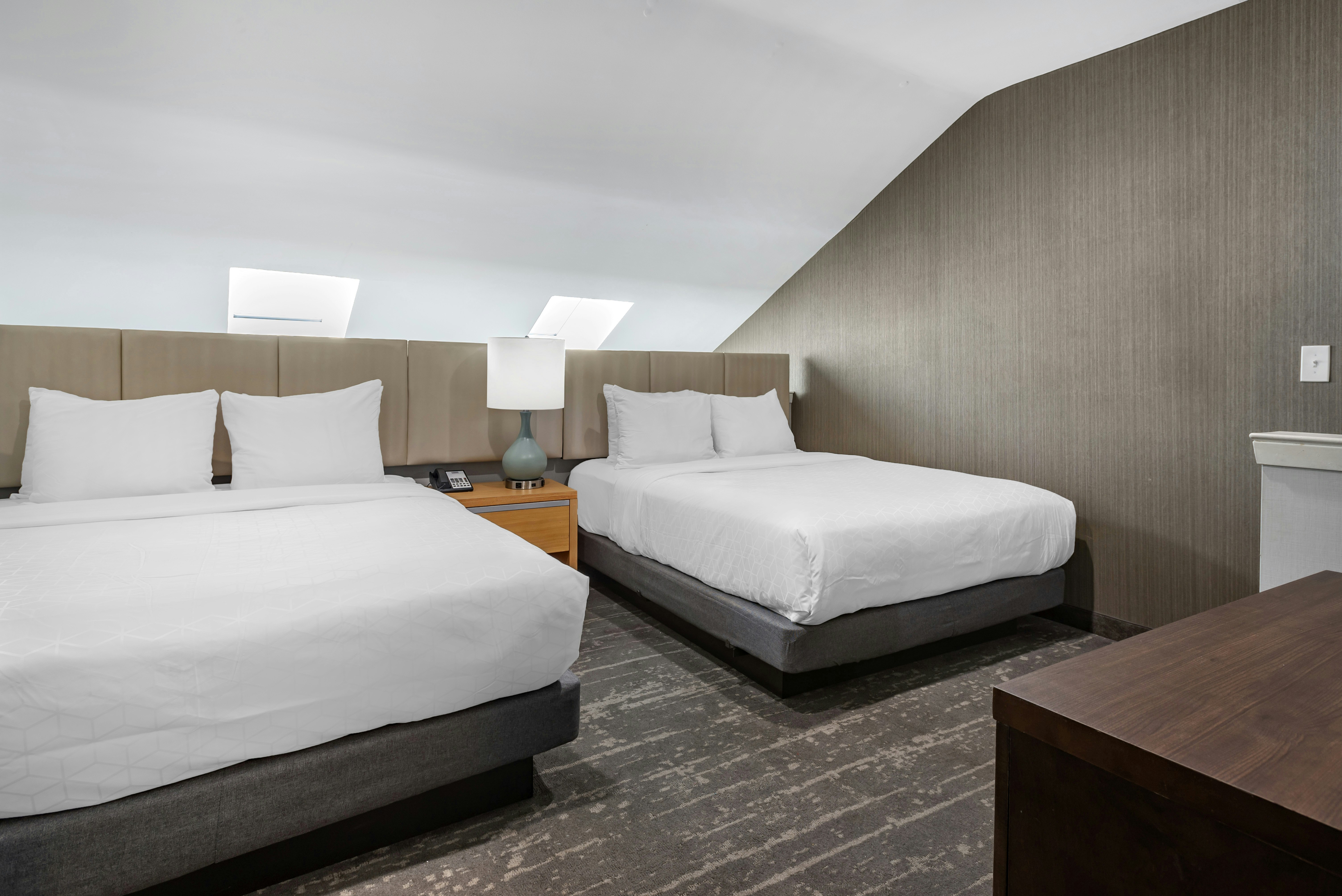 Amwell Suites 10/27