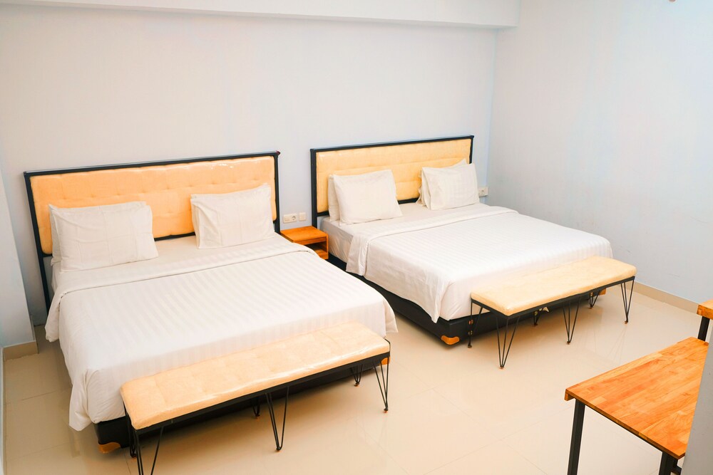 De La Charis Hotel by Waringin Hospitality 23/55