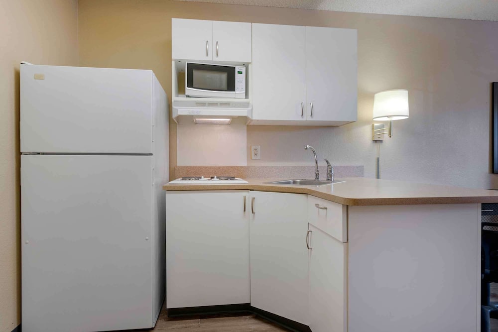 Extended Stay America Suites Santa Rosa South 35/37