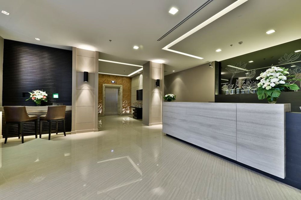 Civic Horizon Hotel Residence 6/49