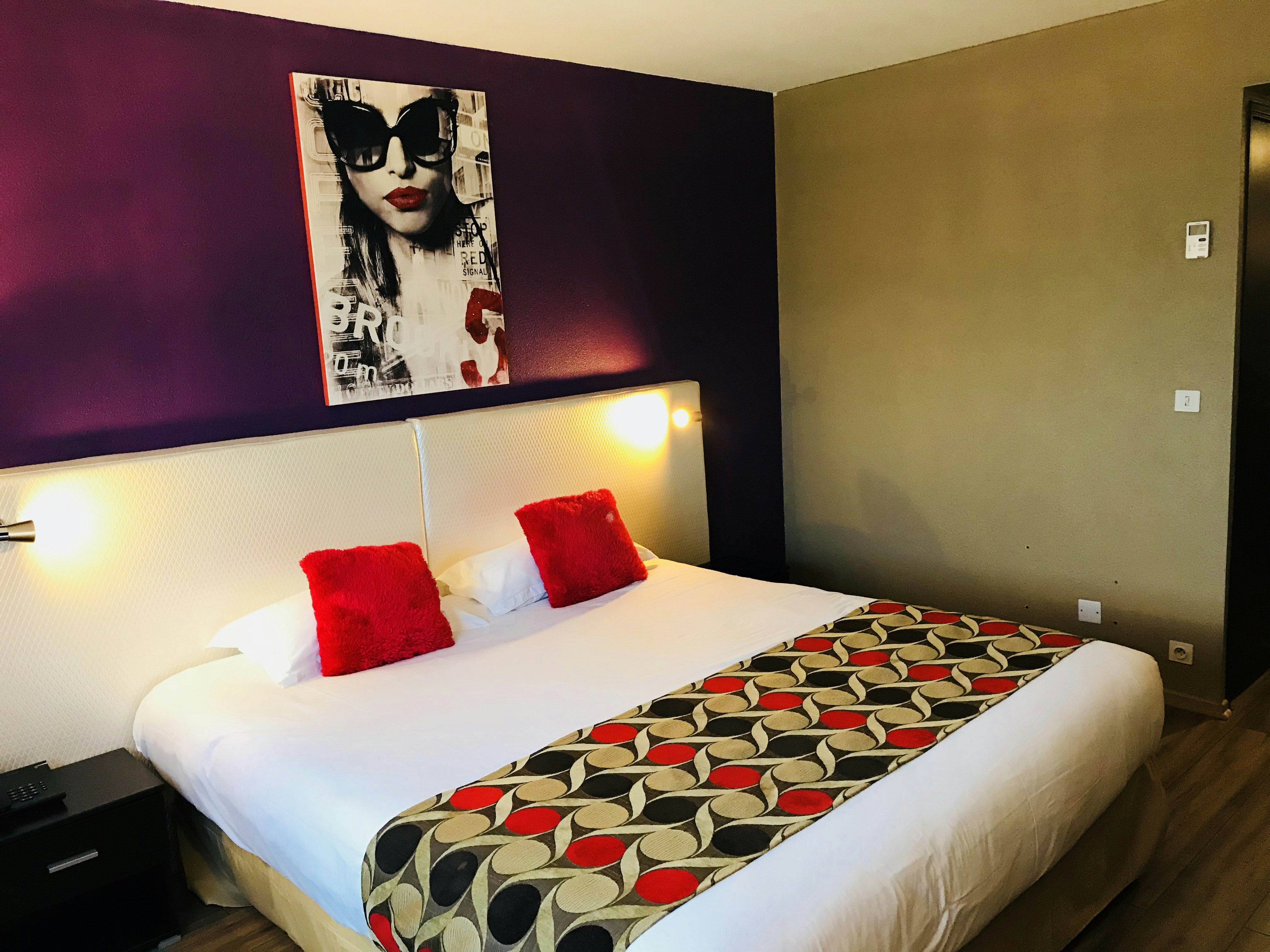 Grand Hotel de Nimes 22/81