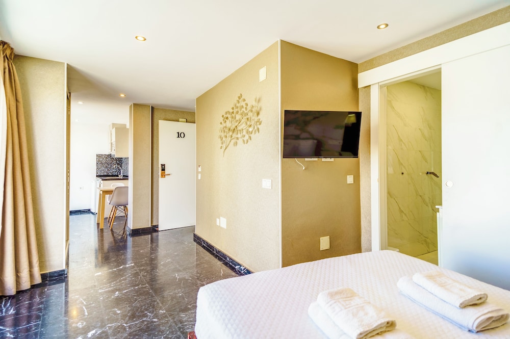 Costa Marbella Star Light 13/50