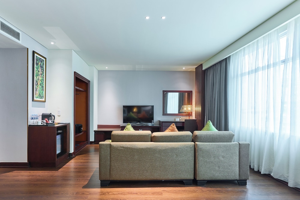 Kin Hotel Thi Sach Edition 45/55