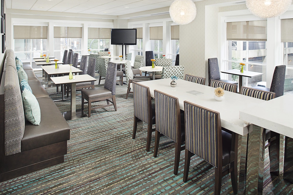 Residence Inn Atlanta Downtown By Marriott 30/39