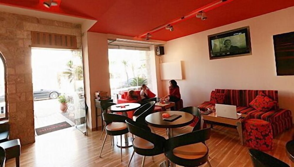 Aktaion Hotel 35/50