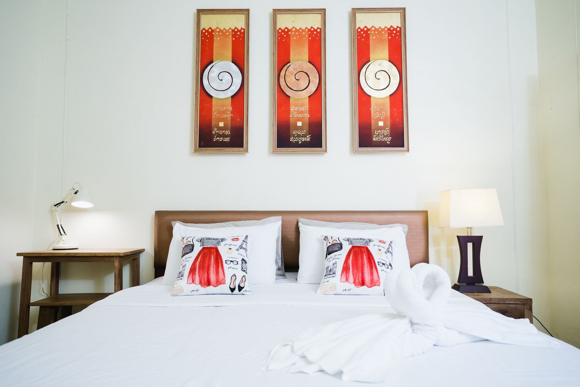 STANDARD, TWIN BEDS