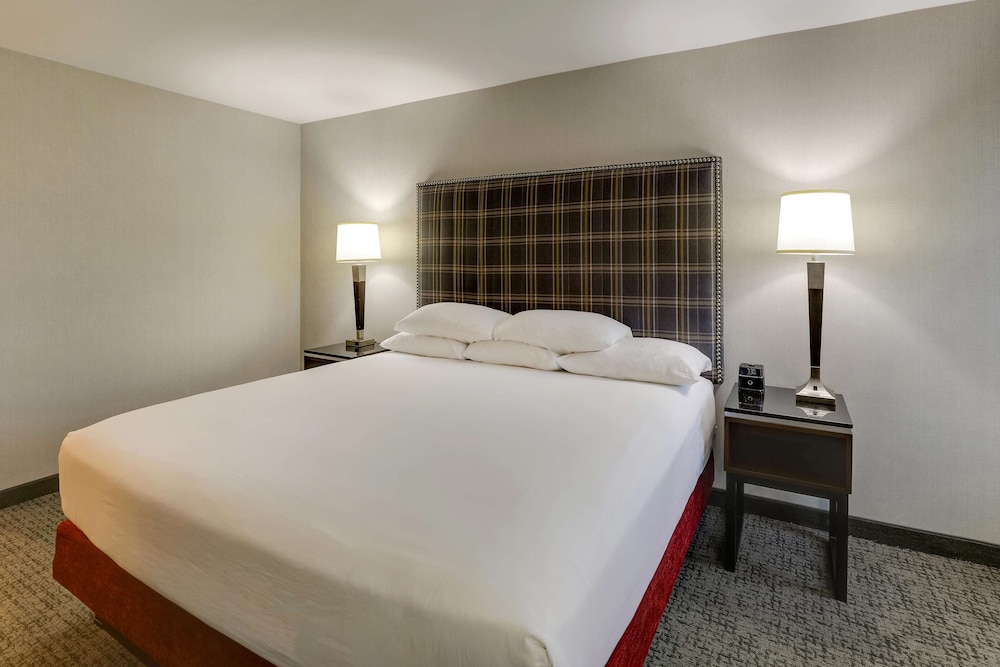 Drury Inn and Suites St. Joseph 15/45