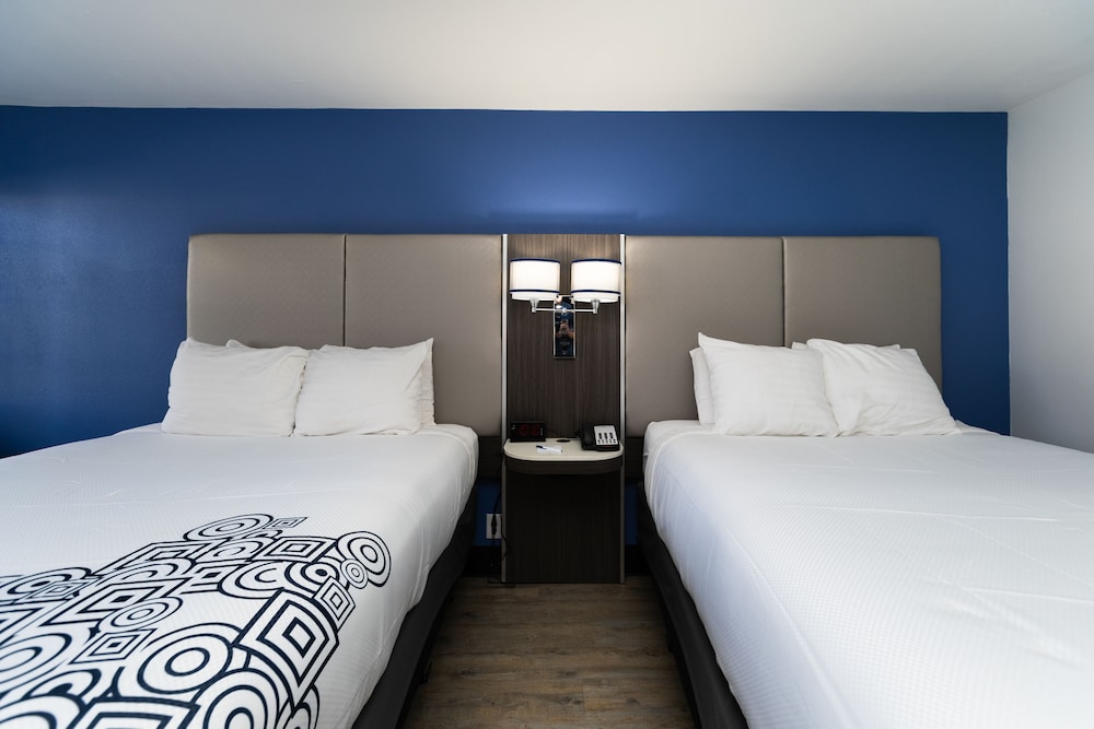 Surestay Plus Hotel By Best Western Sacramento Cal Expo 17/39