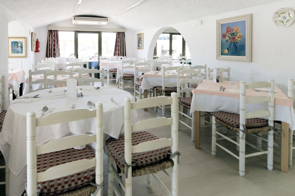 Hotel More 50/63