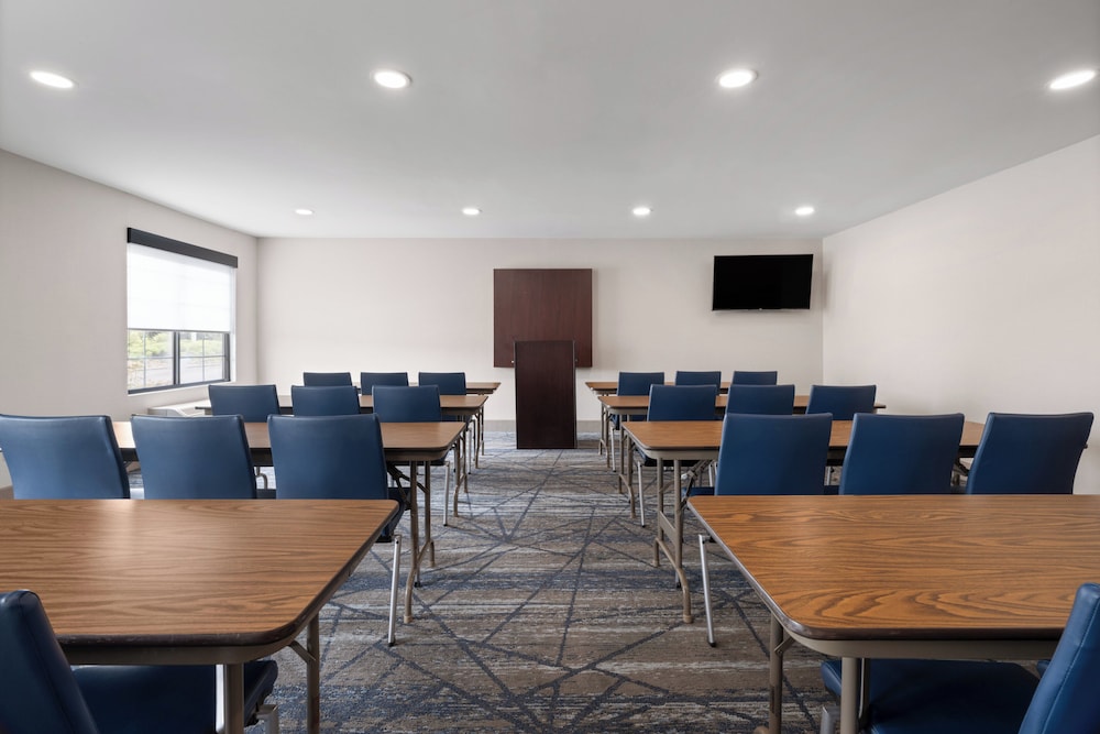 Holiday Inn Exp Winston Salem 41/48