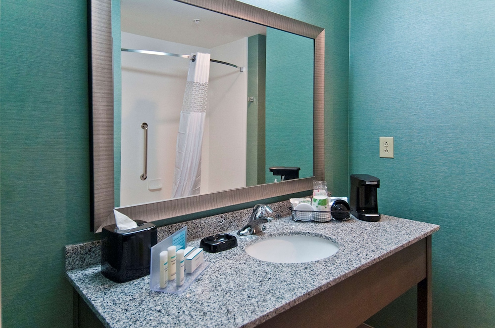 Hampton Inn & Suites Pensacola/I-10 Pine Forest Road 24/47