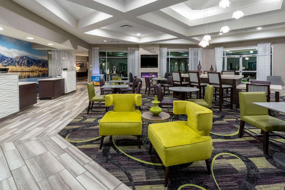 La Quinta Inn & Suites by Wyndham Denver Boulder-Louisville 31/44