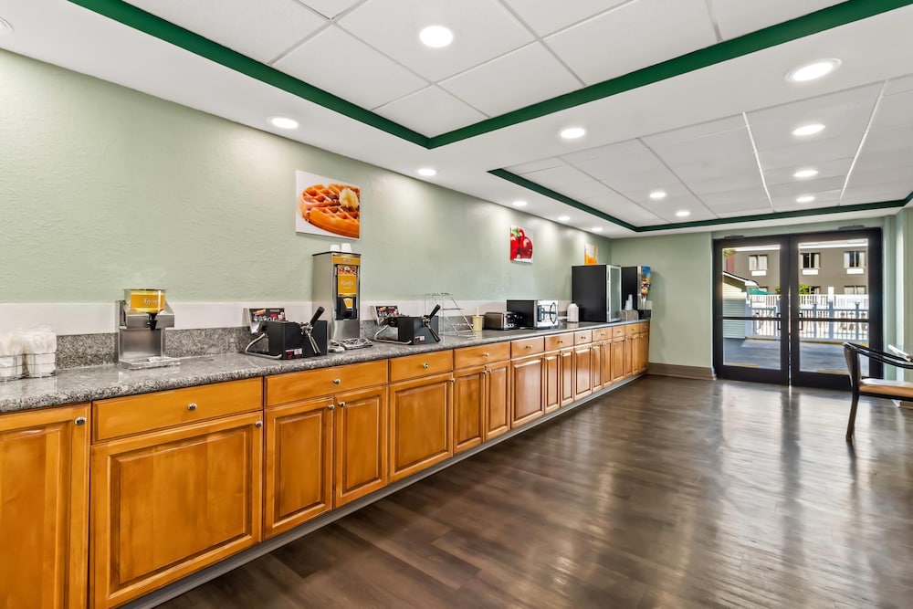 Quality Inn & Suites North Myrtle Beach 11/61