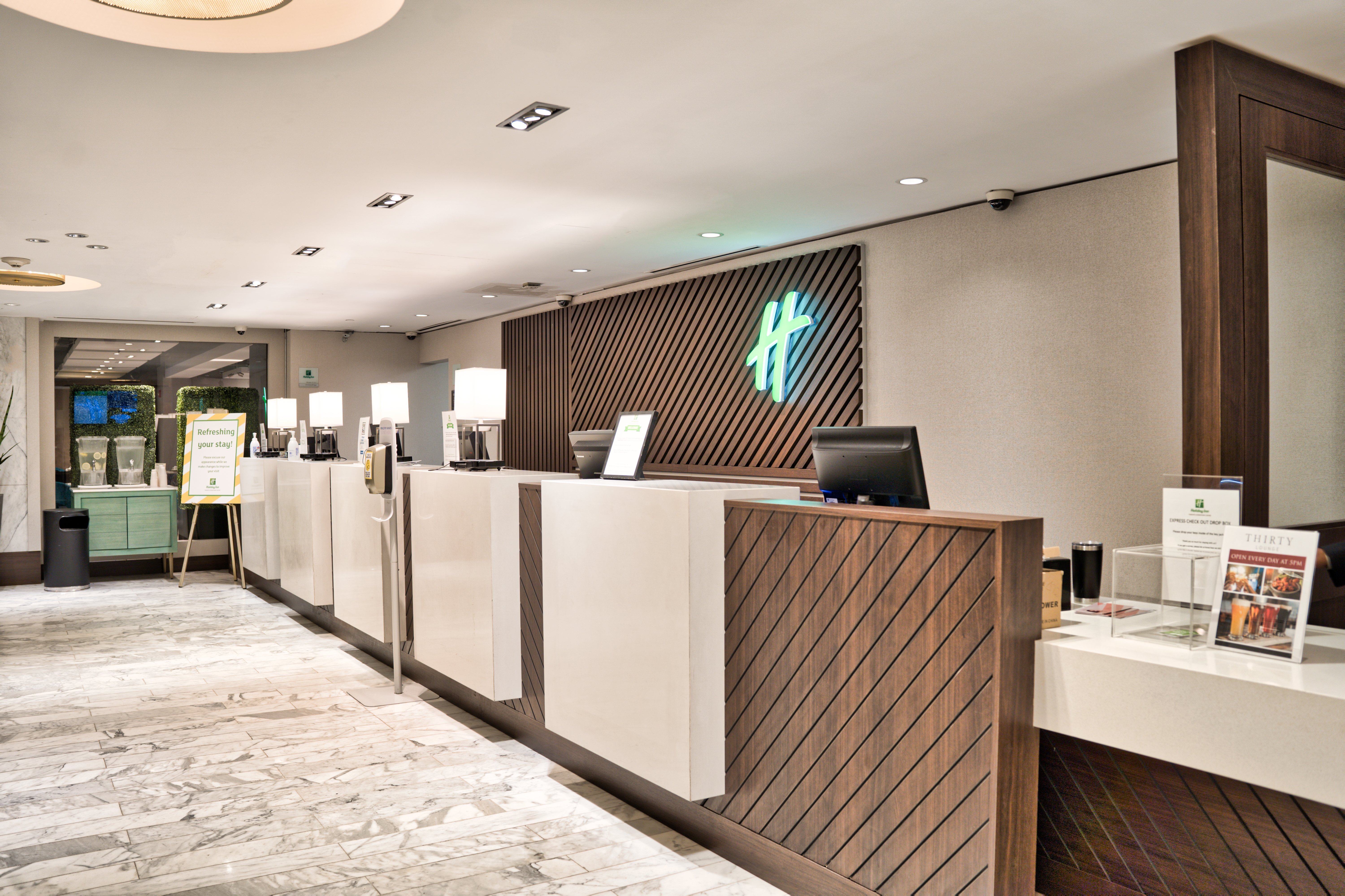 HOLIDAY INN TORONTO DOWNTOWN CENTRE 14/79