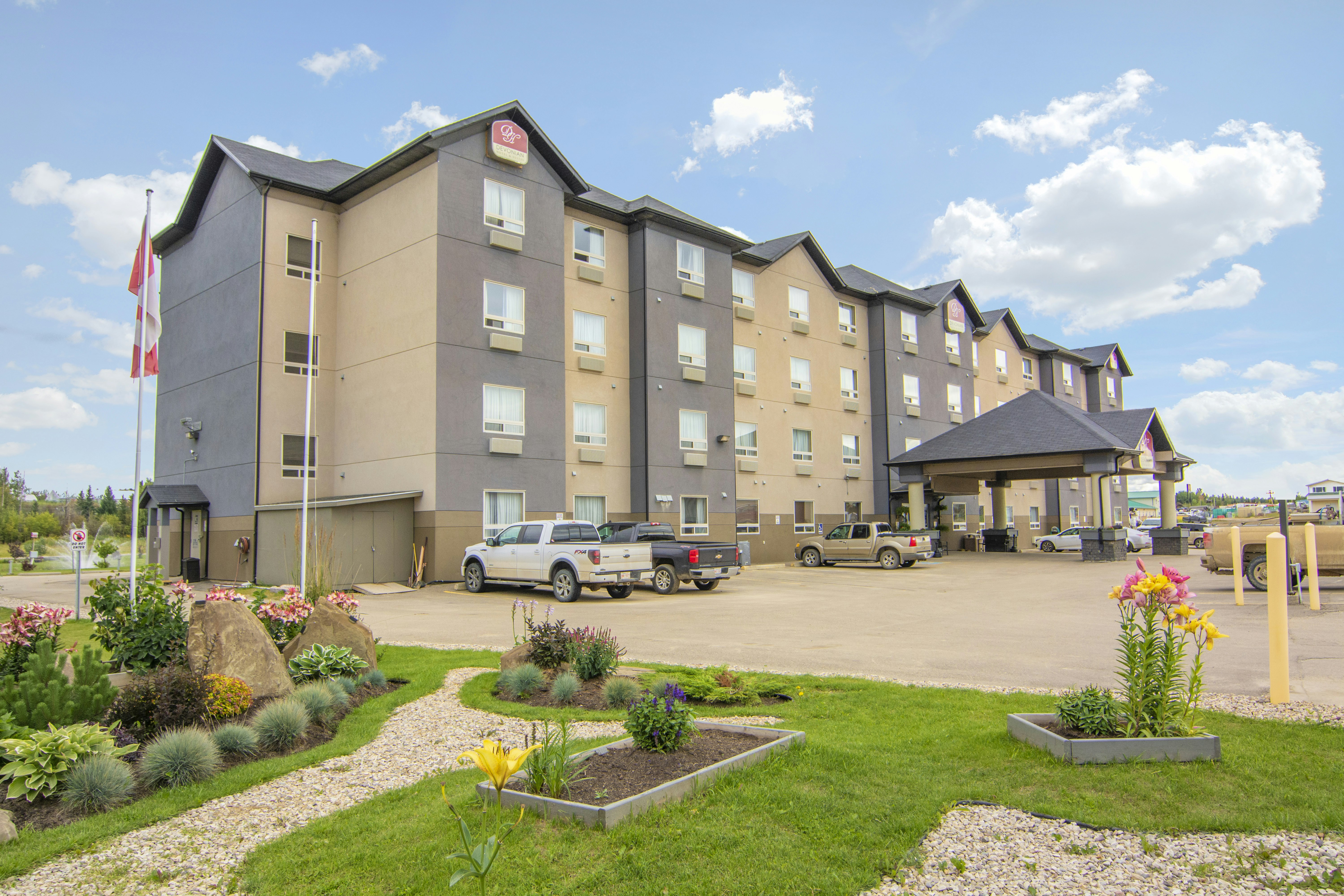Devonian Hotel Suites 29/35