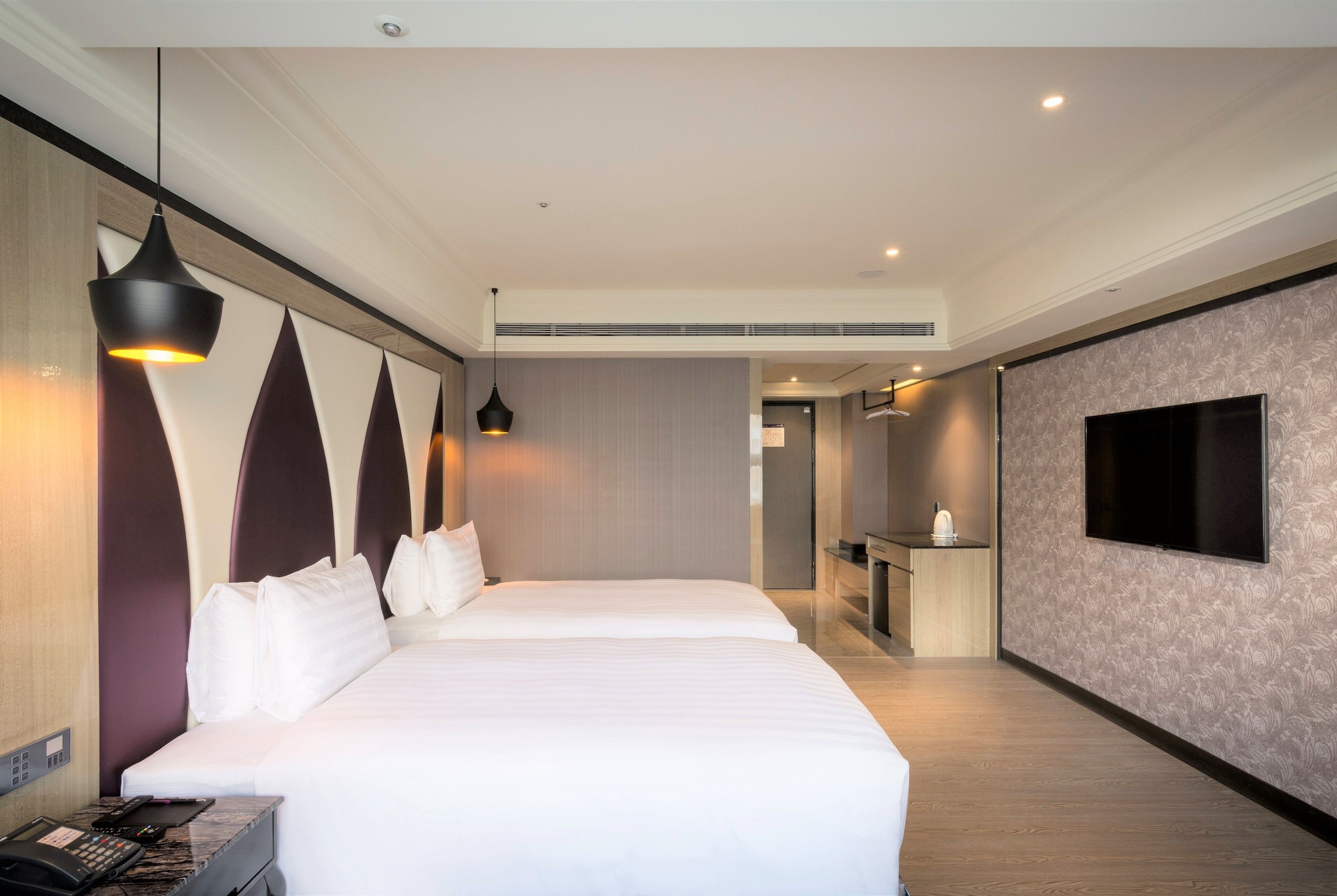 Room, Twin Beds