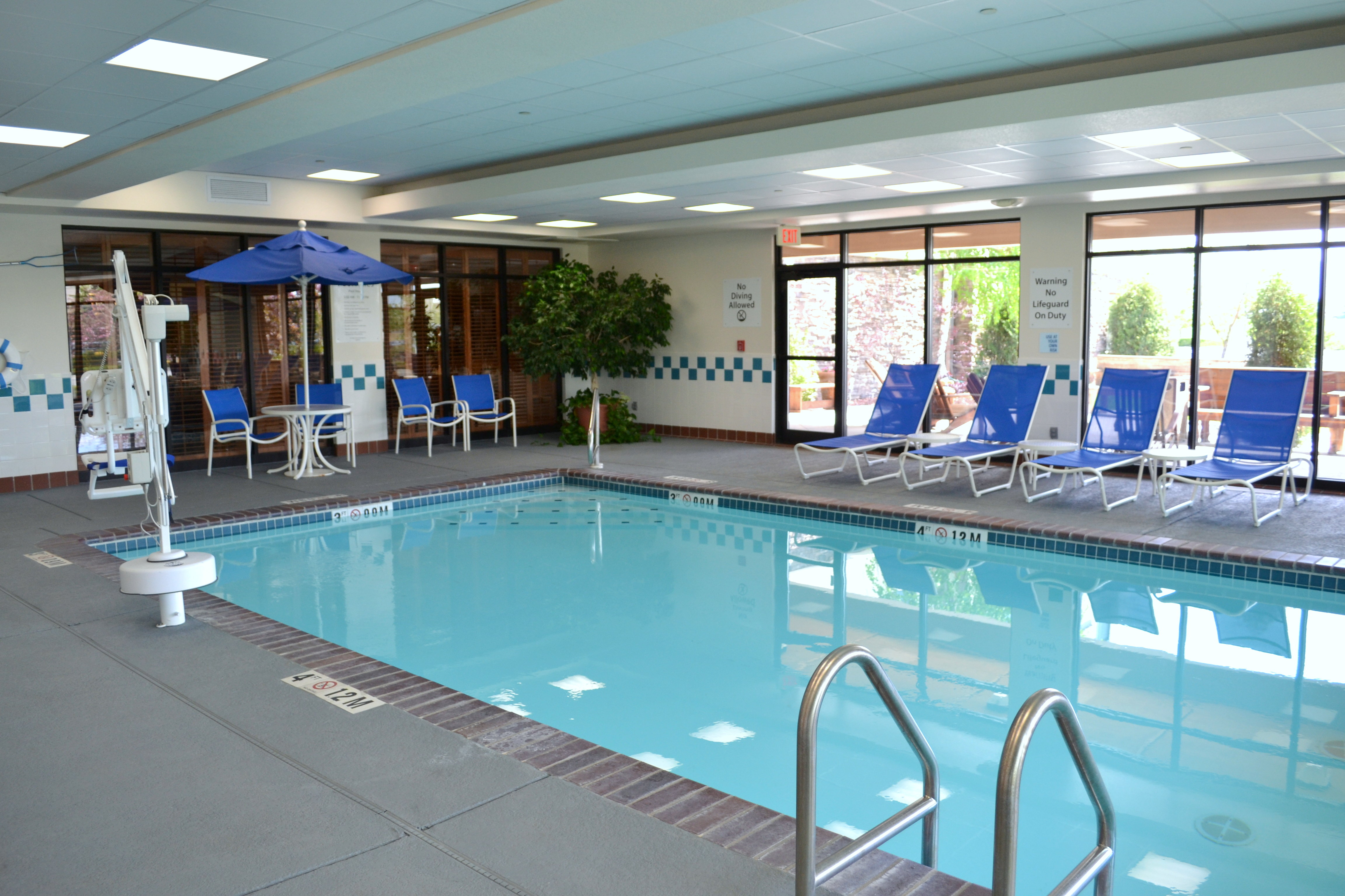 HOLIDAY INN EXPRESS HOTEL AND SUITES BOZEMAN WEST 41/75