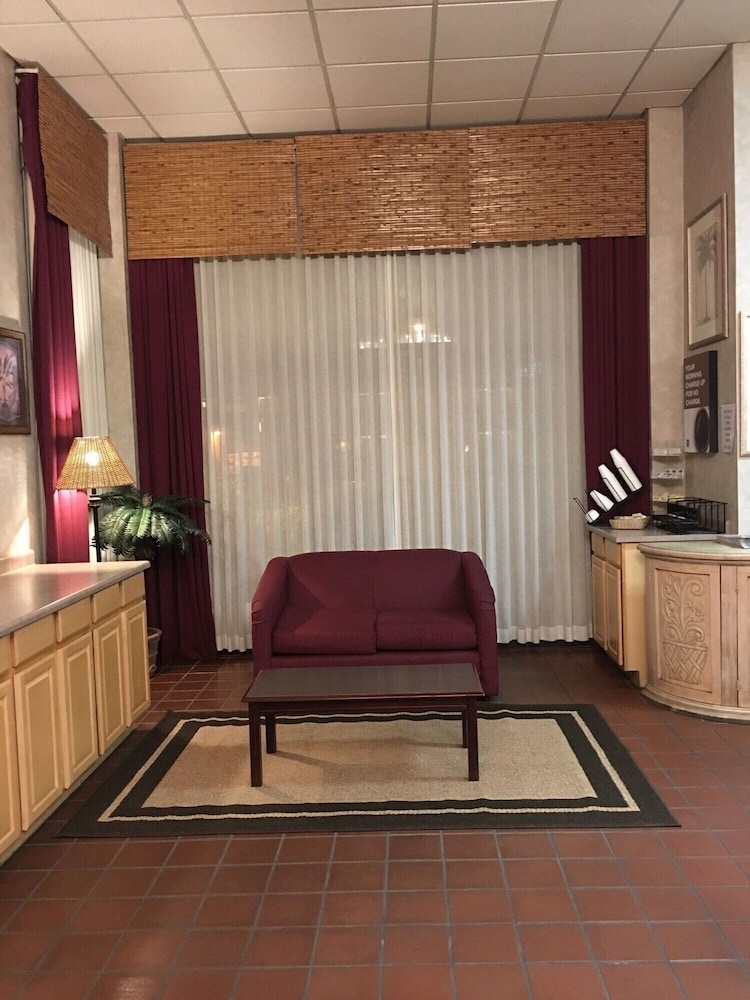 Motel6 Oakdale, CA 39/67