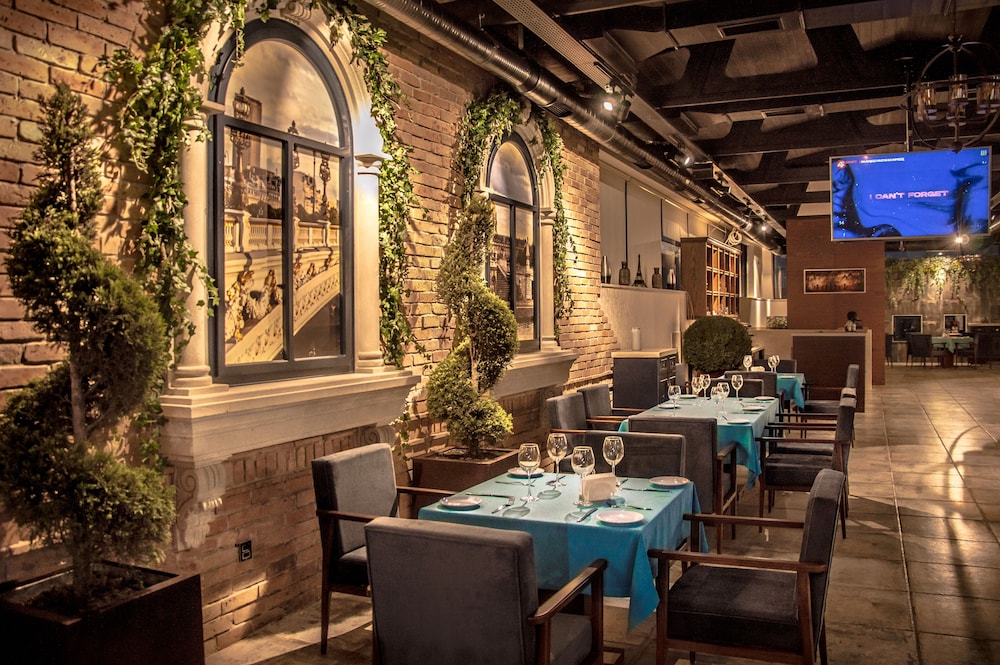 Hillmond Hotel Baku 49/61