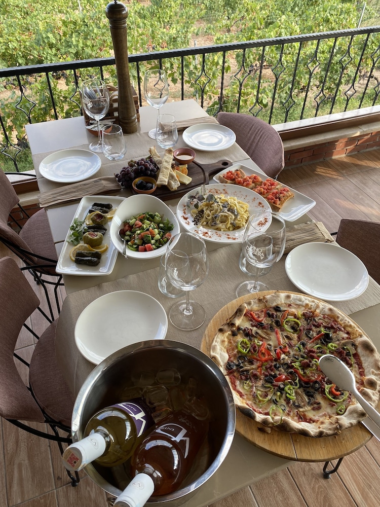 Dessera Vineyards Hotel 23/40