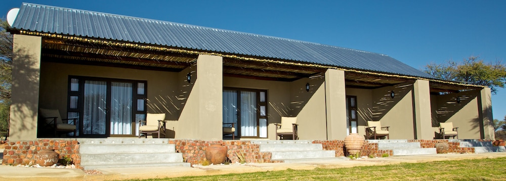 Otjiwa Lodge Namibia 1/50
