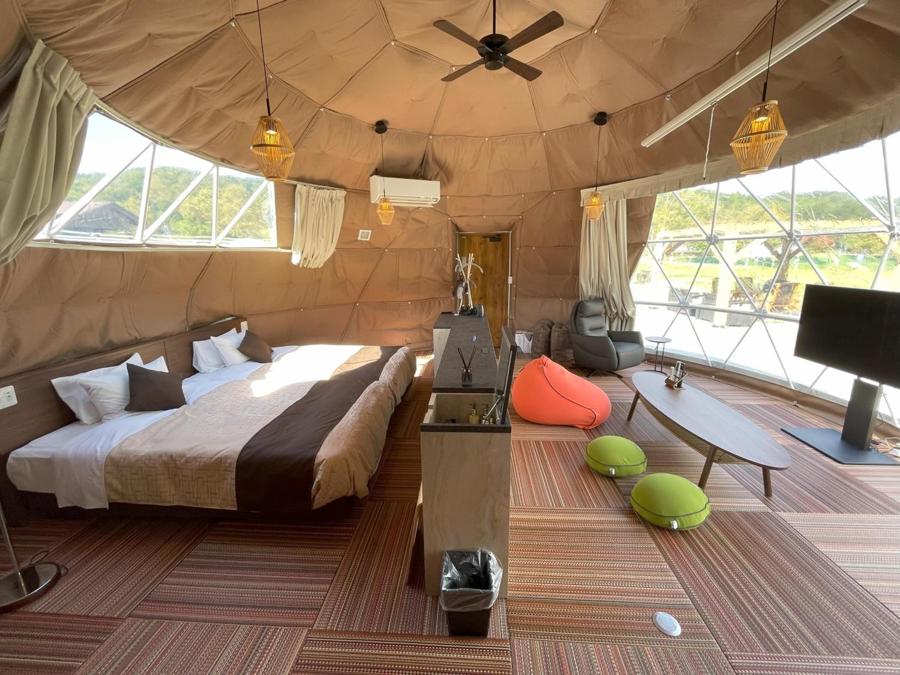 GLAMPING, JAPANESE