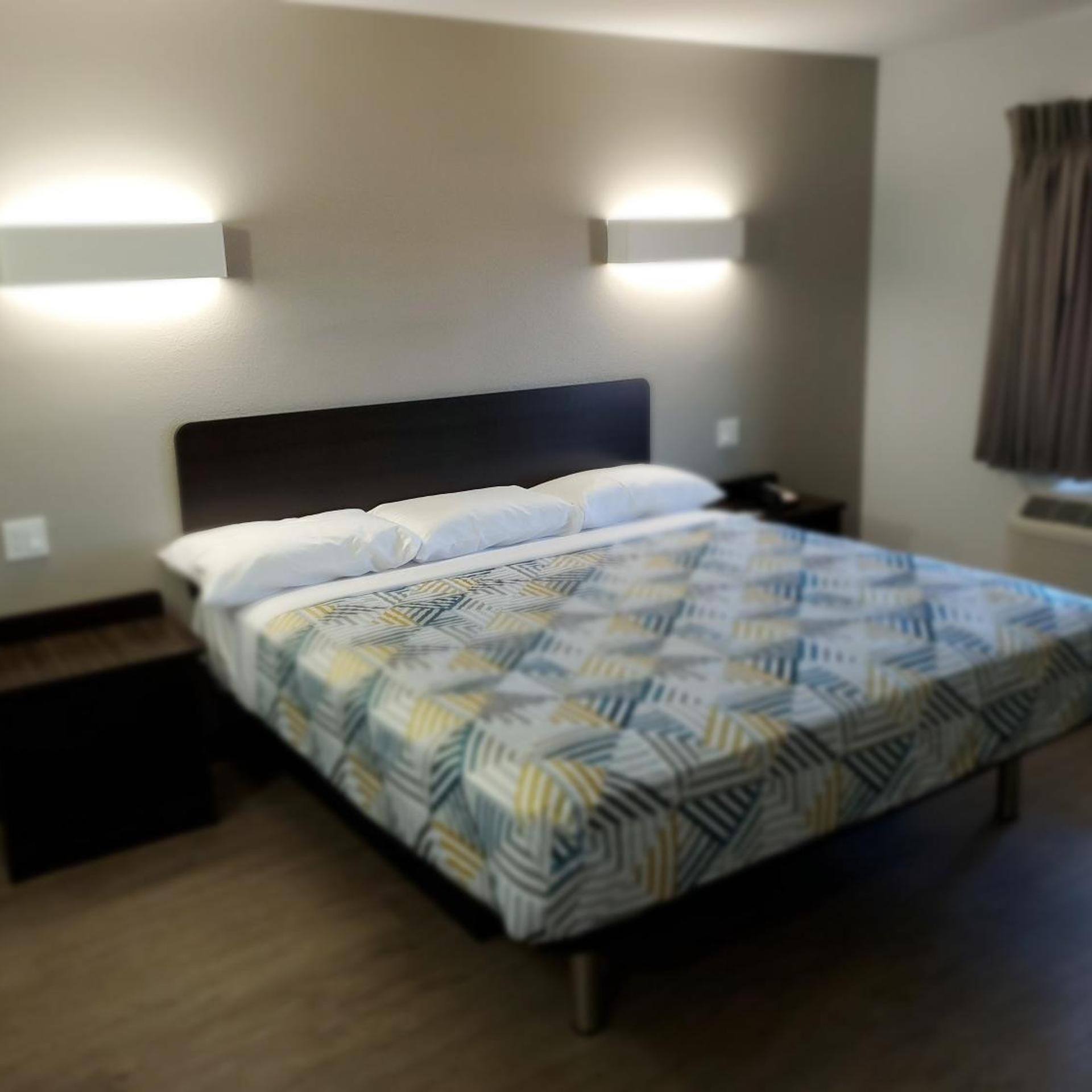 غرفة ديلوكس بسرير كينج، Motel6 Show Low, AZ 8/10