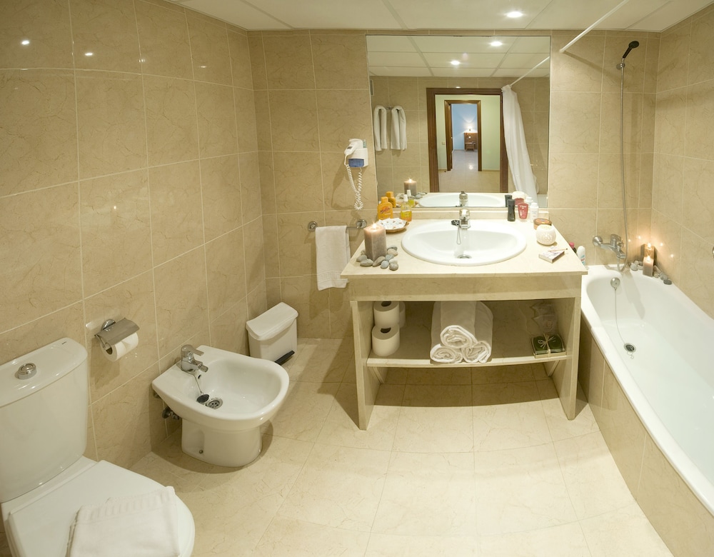 Fuengirola Beach Aparthotel 48/48