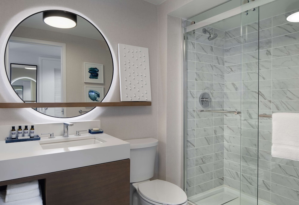 Hyatt Regency Boston Harbor 24/72