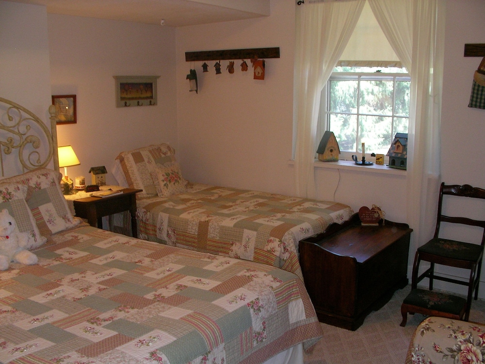 The Pines of Dresden Bed and Breakfast 21/50