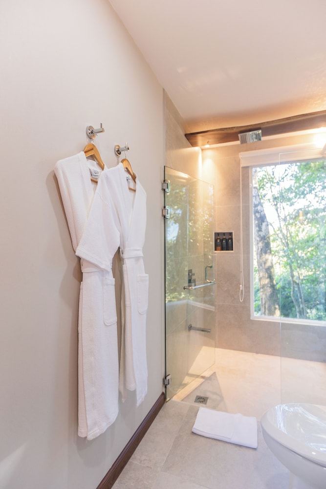 Chira Glamping Monteverde 50/50