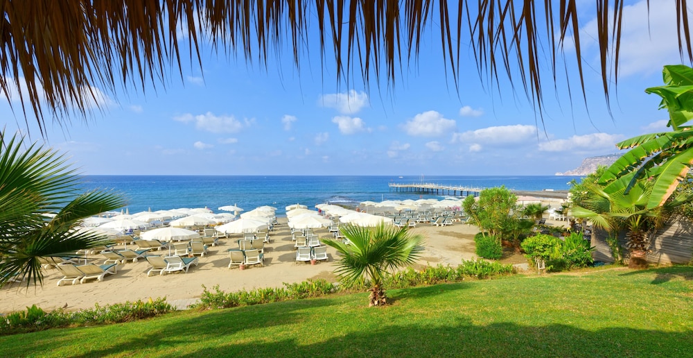 Antique Roman Palace - Adults Only Ultra All Inclusive 44/50