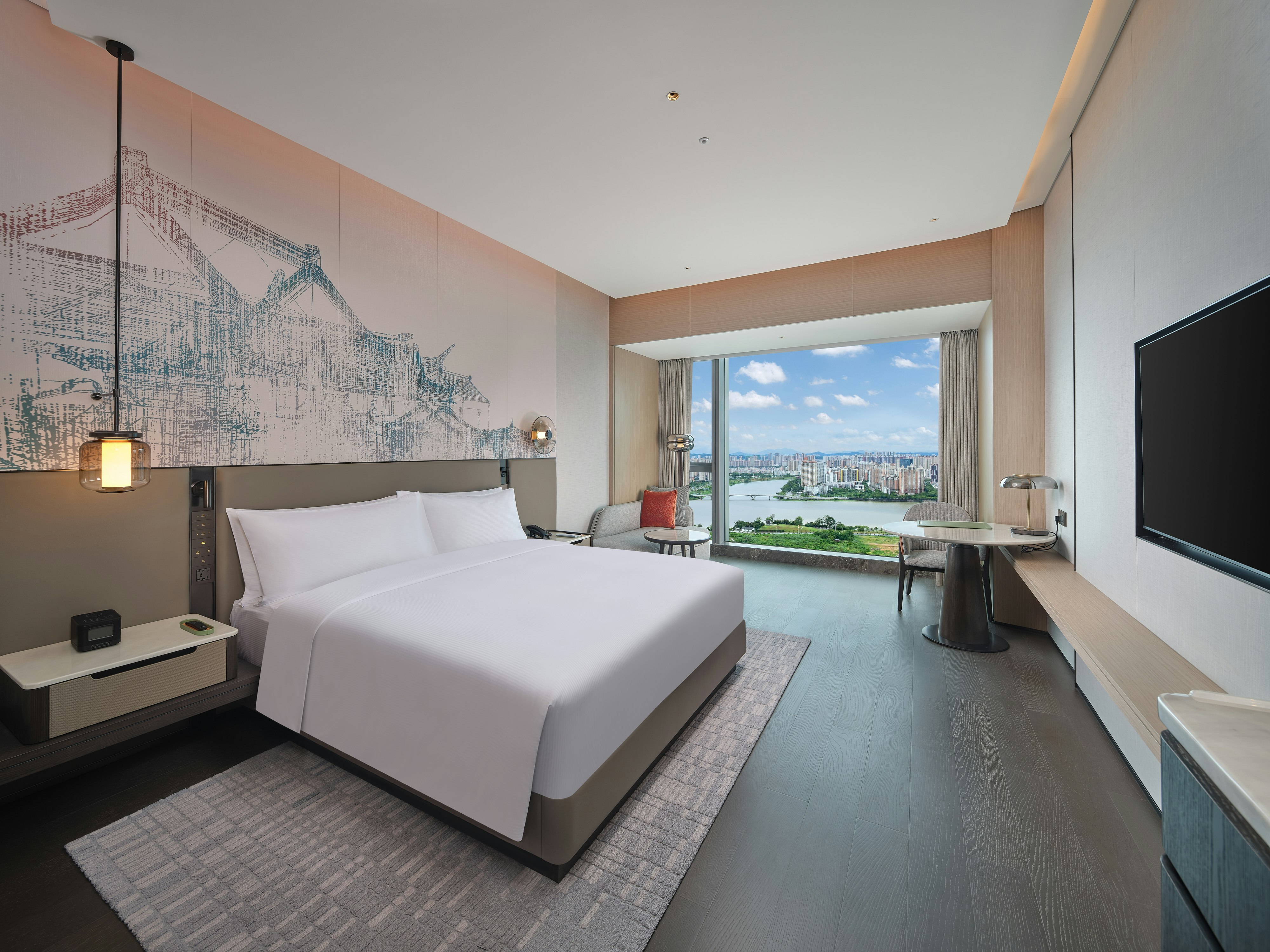 EXECUTIVE, KING BED, RIVER VIEW