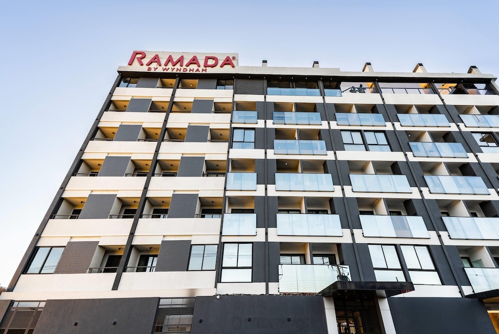 Ramada Suites by Wyndham Asuncion Aeropuerto 2/60