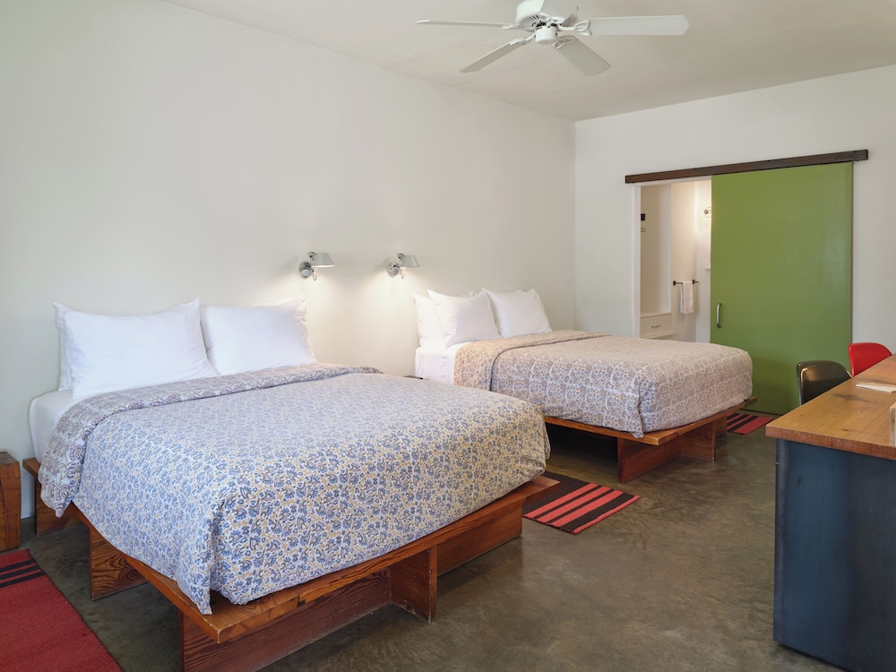 SUPERIOR, 2 QUEEN BEDS