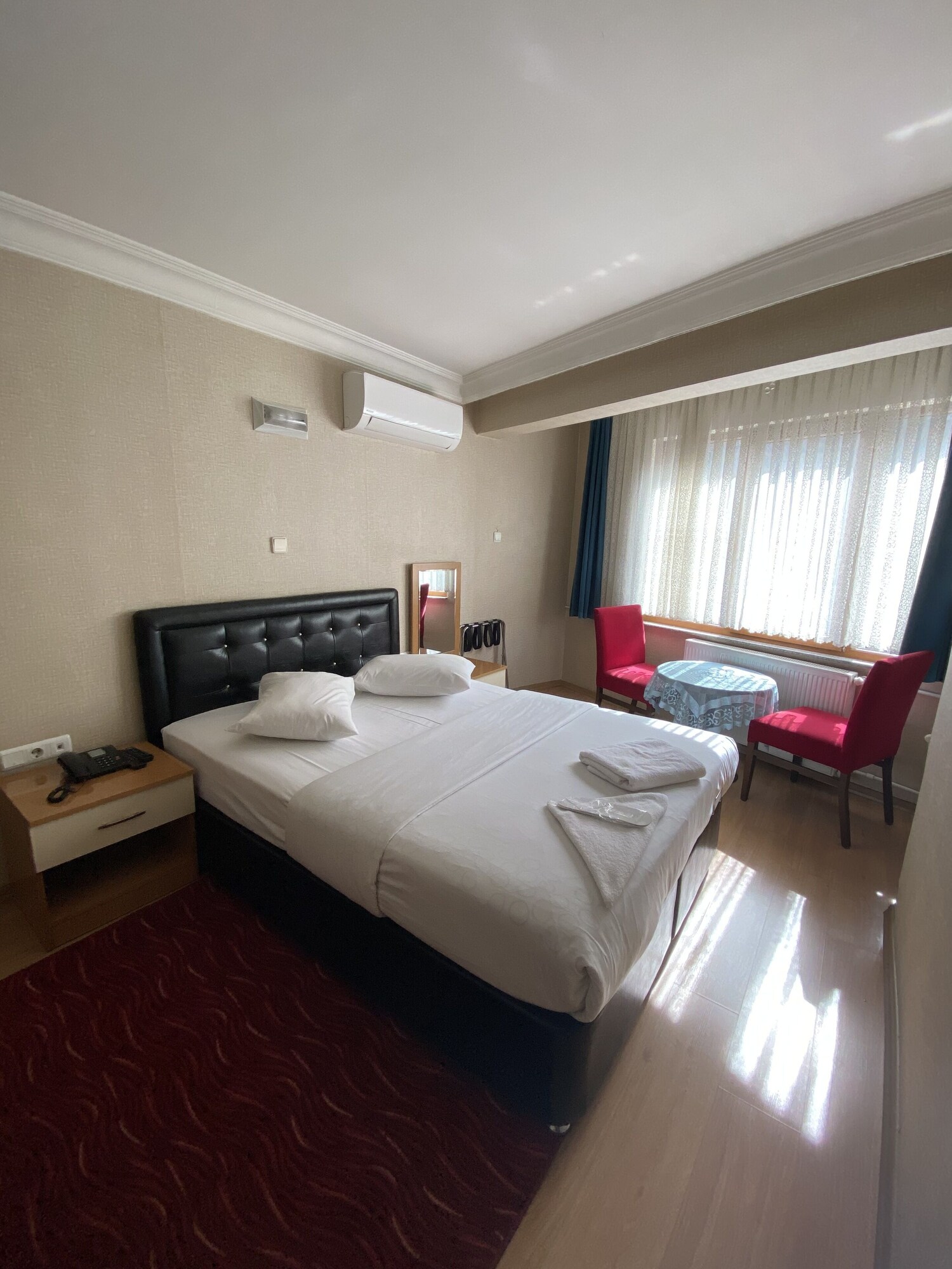 STANDARD, DOUBLE BED